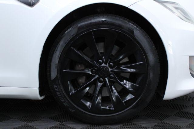 Photo of 2016 Pearl White Multi-Coat Tesla Model S