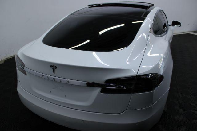 Photo of 2016 Pearl White Multi-Coat Tesla Model S