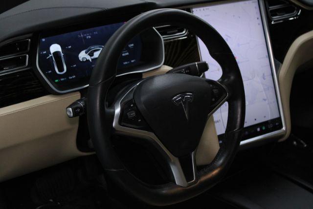 Photo of 2016 Pearl White Multi-Coat Tesla Model S