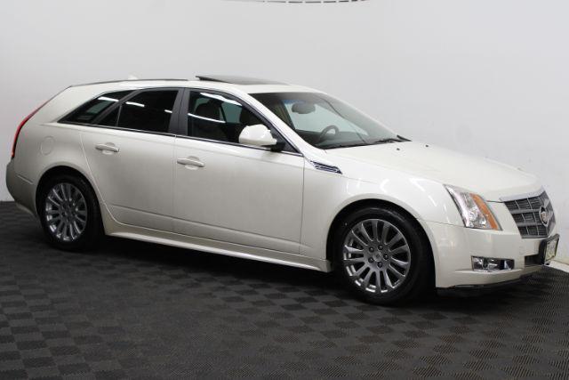 Photo of 2010 White Diamond Tricoat Cadillac CTS