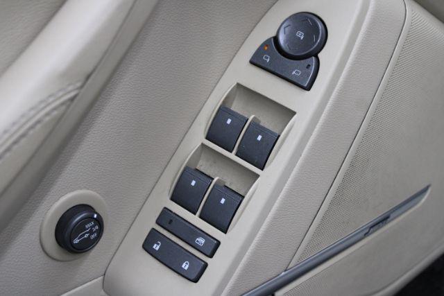 Photo of 2010 White Diamond Tricoat Cadillac CTS