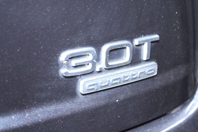 Photo of 2017 Night Black Audi Q7