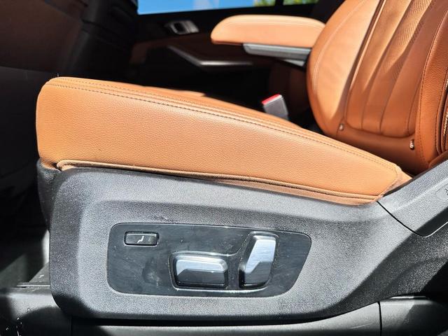 Photo of 2020 Black BMW X7