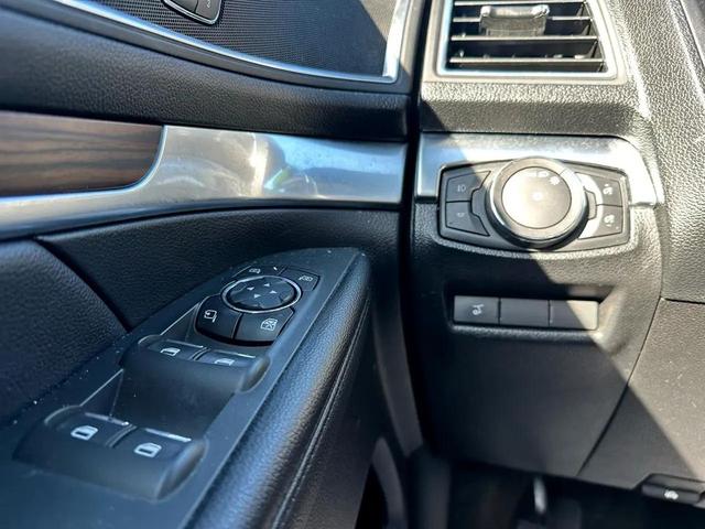 Photo of 2018 Gray Ford Explorer