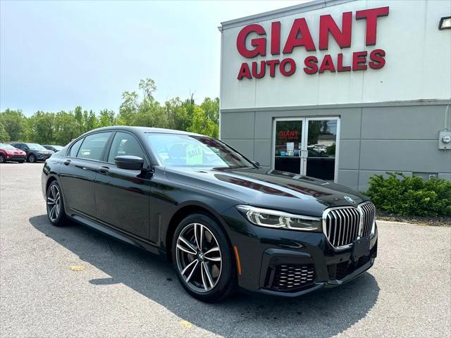 2022 BMW 750