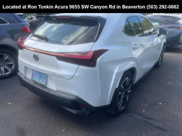 Photo of 2023 Eminent White Pearl Lexus UX 250h