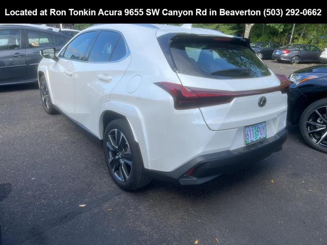 Photo of 2023 Eminent White Pearl Lexus UX 250h