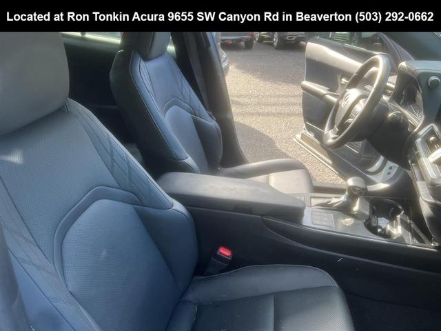 Photo of 2023 Eminent White Pearl Lexus UX 250h