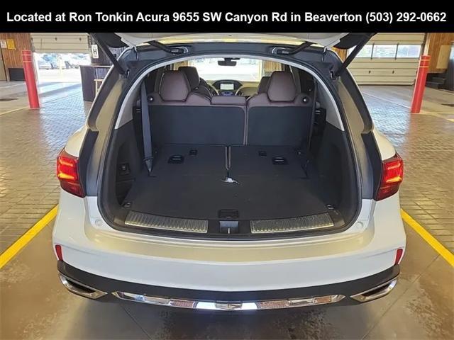 Photo of 2017 White Diamond Pearl Acura MDX