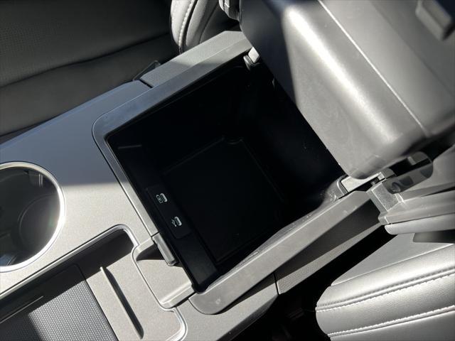 Photo of 2026 Majestic Black Pearl Acura MDX