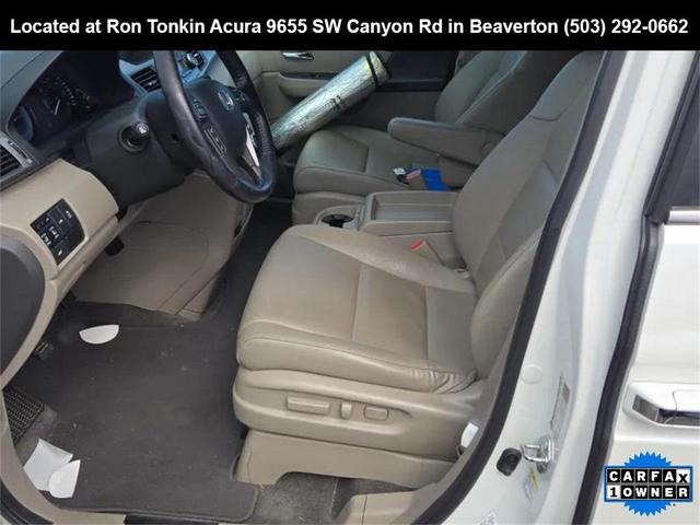 Photo of 2015 White Diamond Pearl Honda Odyssey