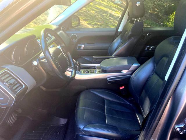 Photo of 2015 Gray Land Rover Range Rover Sport