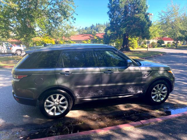 Photo of 2015 Gray Land Rover Range Rover Sport