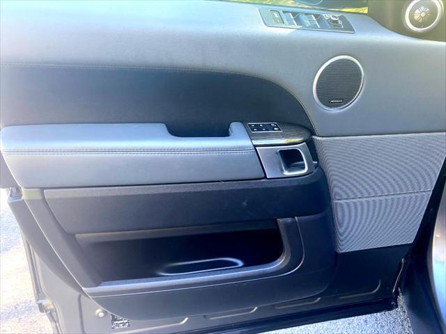 Photo of 2015 Gray Land Rover Range Rover Sport
