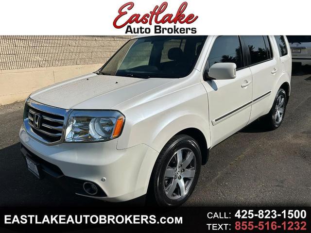 Photo of 2013 White Diamond Pearl Honda Pilot