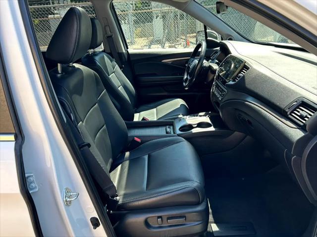 Photo of 2021 Platinum White Pearl Honda Pilot