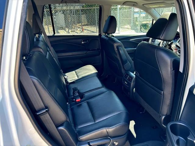 Photo of 2021 Platinum White Pearl Honda Pilot