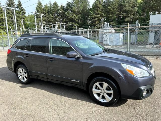 Photo of 2013 Graphite Gray Metallic Subaru Outback