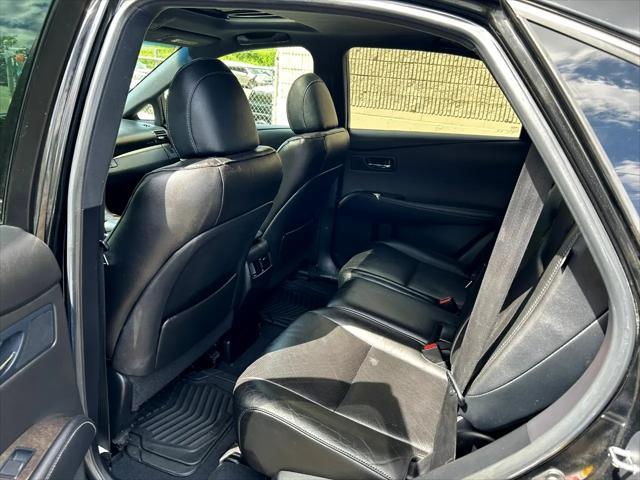 Photo of 2015 Ultra White Lexus RX 350