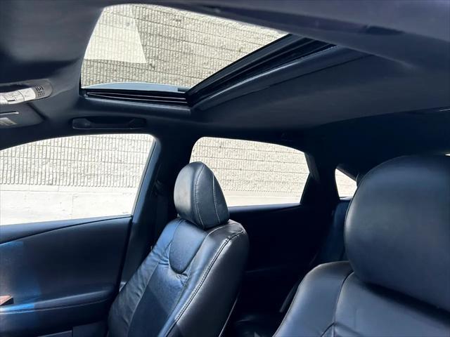 Photo of 2015 Ultra White Lexus RX 350