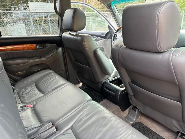 Photo of 2007 Titanium Metallic Lexus GX 470