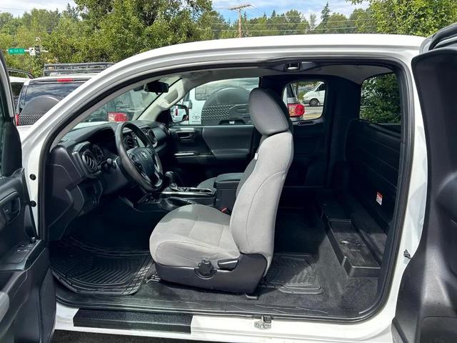 Photo of 2019 Super White Toyota Tacoma