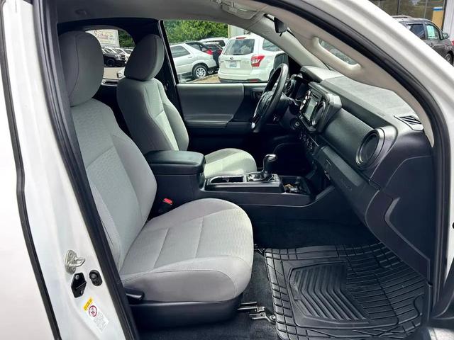 Photo of 2019 Super White Toyota Tacoma