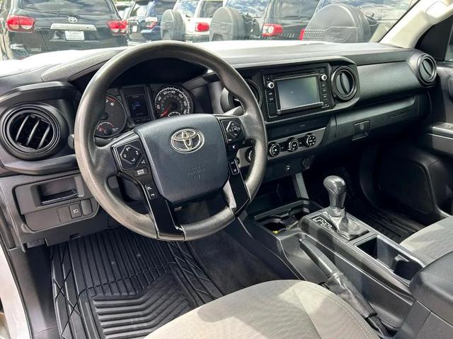 Photo of 2019 Super White Toyota Tacoma