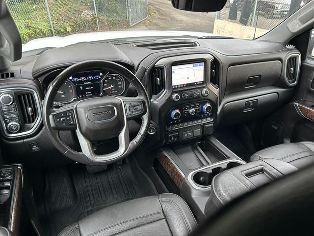 Photo of 2019 White Frost Tricoat GMC Sierra 1500