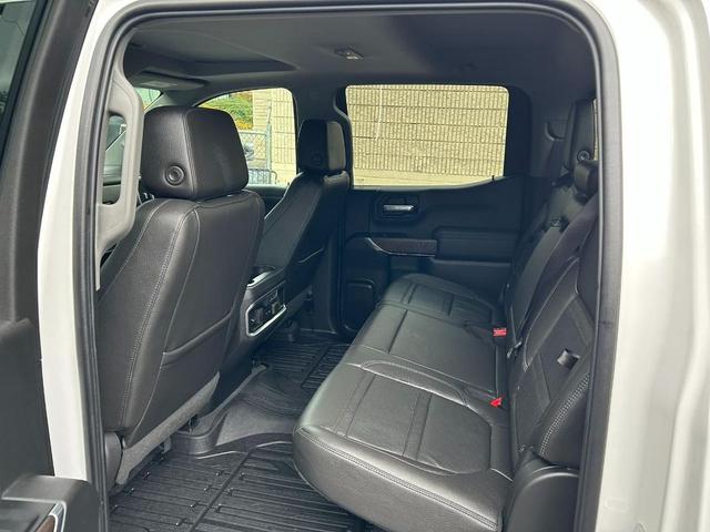 Photo of 2019 White Frost Tricoat GMC Sierra 1500