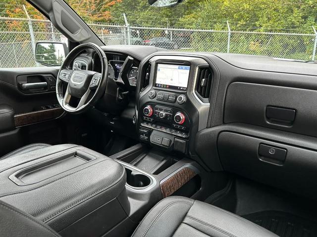 Photo of 2019 White Frost Tricoat GMC Sierra 1500