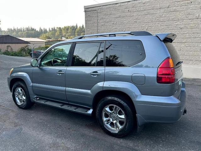 Photo of 2004 Gray Lexus GX 470