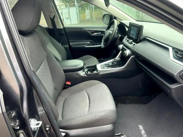 Photo of 2021 Gray Toyota RAV4 Hybrid