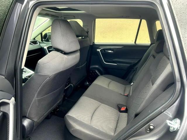 Photo of 2021 Gray Toyota RAV4 Hybrid