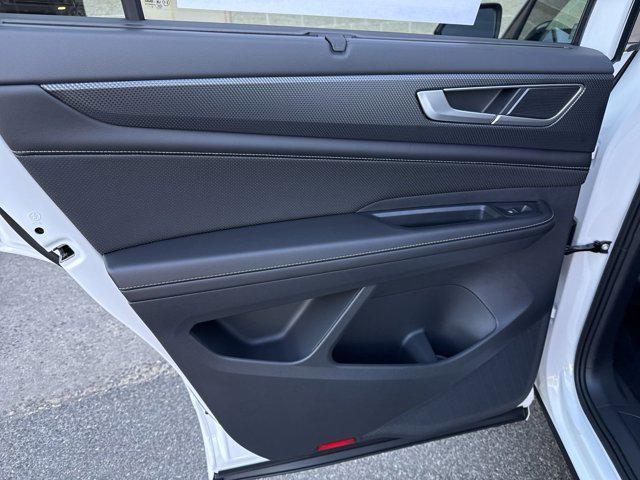 Photo of 2025 Opal White Pearl Volkswagen Atlas Cross Sport