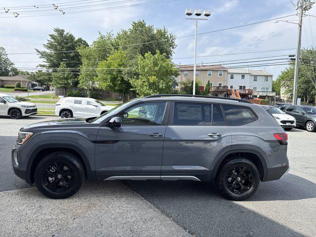 Photo of 2025 Pure Gray Volkswagen Atlas