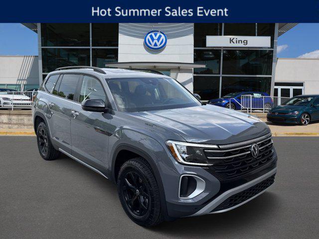 Photo of 2025 Pure Gray Volkswagen Atlas