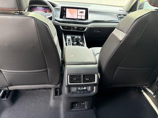 Photo of 2025 Pure Gray Volkswagen Atlas