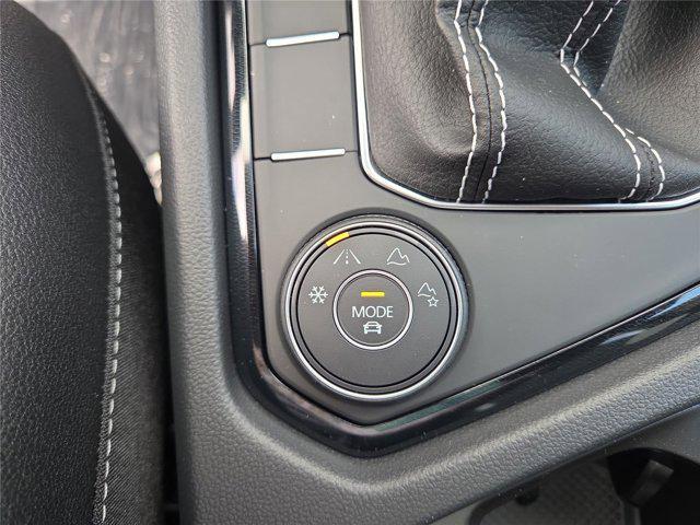Photo of 2025 Deep Black Pearl Volkswagen Taos
