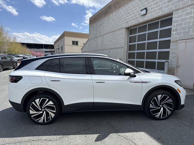 Photo of 2025 White Volkswagen ID.4