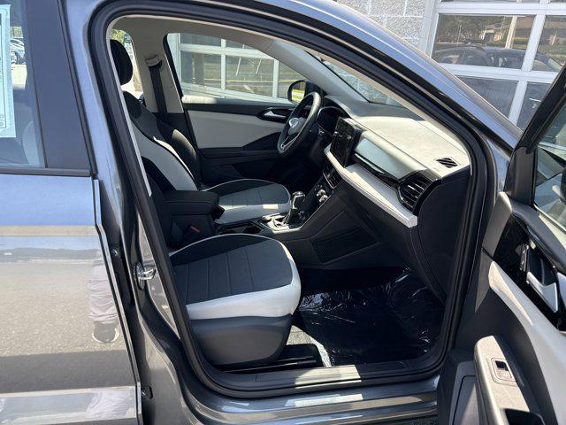 Photo of 2025 Platinum Gray Metallic Volkswagen Taos