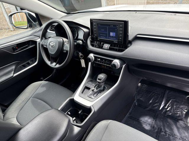 Photo of 2022 White Toyota RAV4