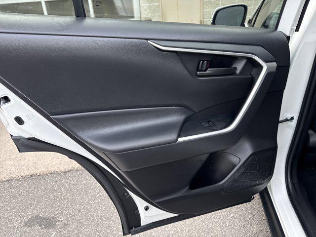 Photo of 2022 White Toyota RAV4