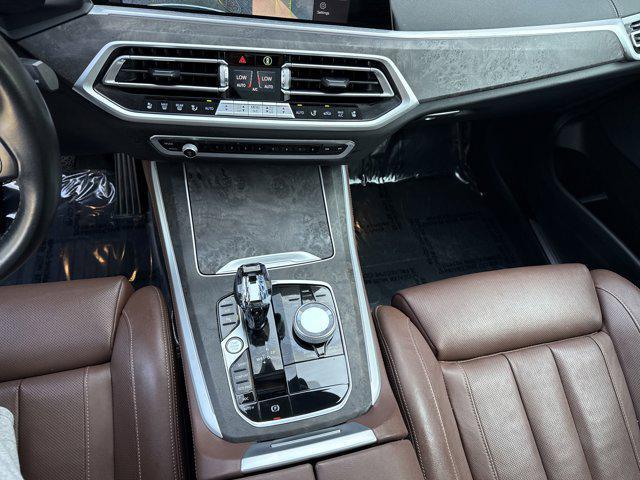 Photo of 2022 Alpine White BMW X5