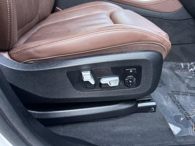 Photo of 2022 Alpine White BMW X5