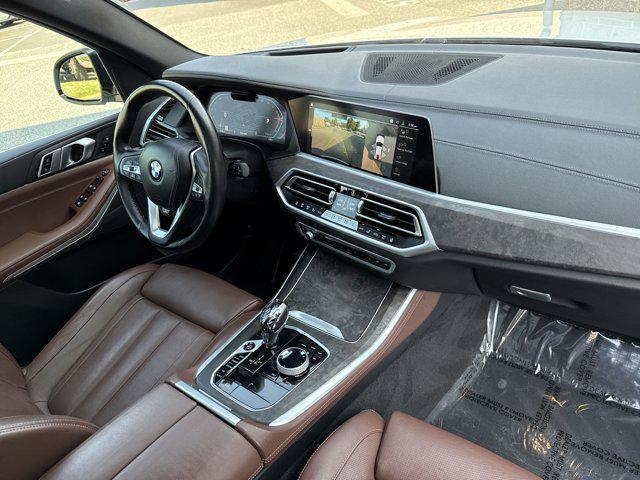 Photo of 2022 Alpine White BMW X5