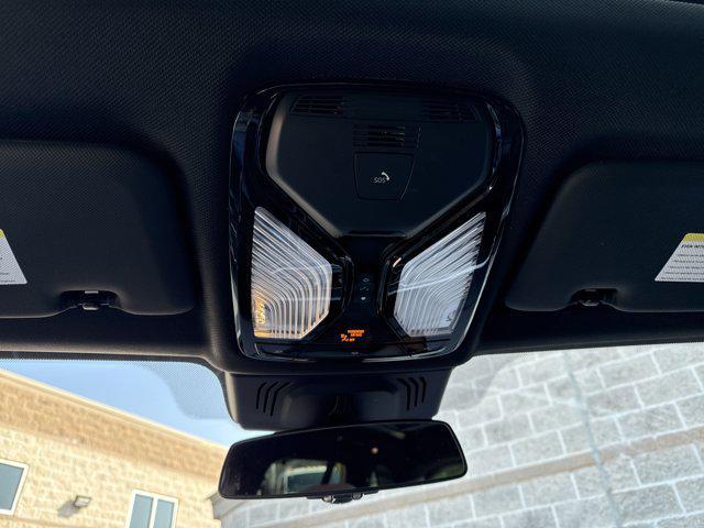 Photo of 2022 Alpine White BMW X5