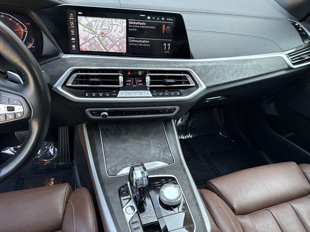 Photo of 2022 Alpine White BMW X5