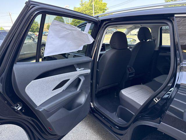 Photo of 2025 Deep Black Pearl Volkswagen Tiguan