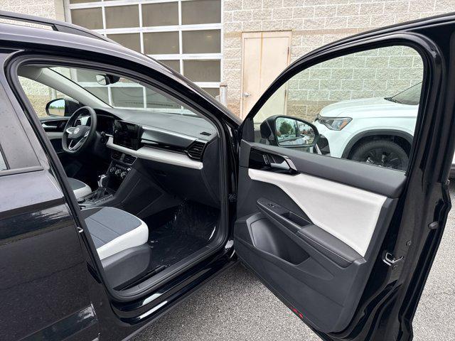 Photo of 2025 Deep Black Pearl Volkswagen Taos